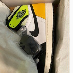 Jordan Retro 1 Volt (2021)